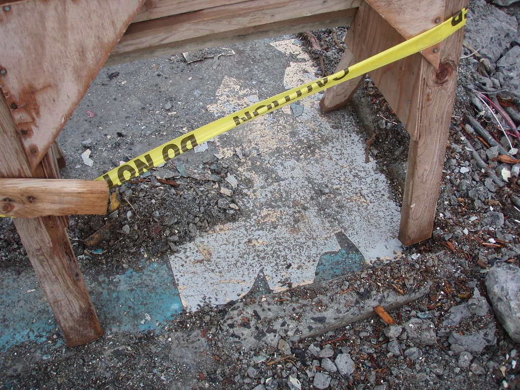 Asbestos tile